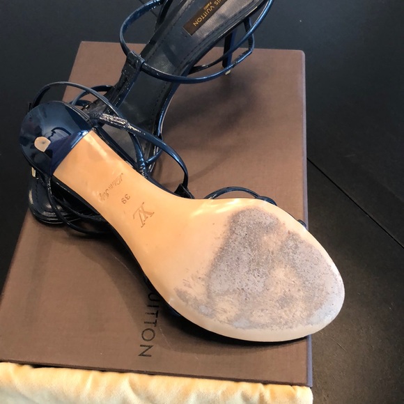 Louis Vuitton sandals - Picture 2 of 3